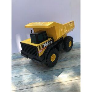 Tonka Steel Classics - Mighty Dump Truck